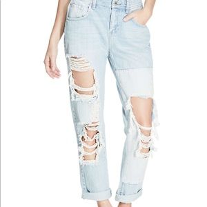GUESS boyfriend jeans